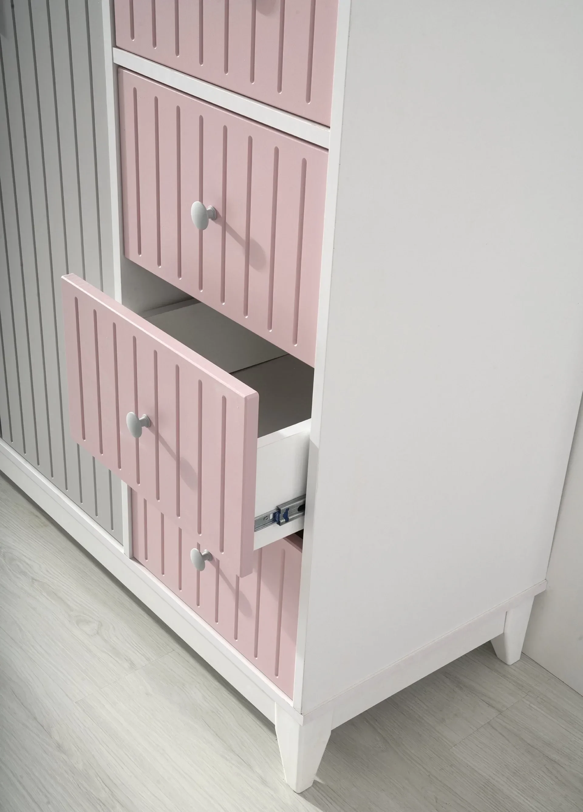 %D0%94%D0%B5%D1%82%D1%81%D0%BA%D0%B8+%D0%BA%D0%BE%D0%BC%D0%BF%D0%BB%D0%B5%D0%BA%D1%82+%D0%B7%D0%B0+%D1%81%D1%82%D0%B0%D1%8F+%D1%81+%D1%82%D0%B0%D0%BF%D0%B8%D1%86%D0%B8%D1%80%D0%B0%D0%BD%D0%BE+%D1%81%D0%B0%D0%BD%D0%B4%D0%B2%D0%B8%D1%87+%D0%BB%D0%B5%D0%B3%D0%BB%D0%BE+%22Sofia+Boss%22+%D0%91%D1%8F%D0%BB%2F%D0%A0%D0%BE%D0%B7%D0%BE%D0%B2%2F%D0%A1%D0%B8%D0%B2