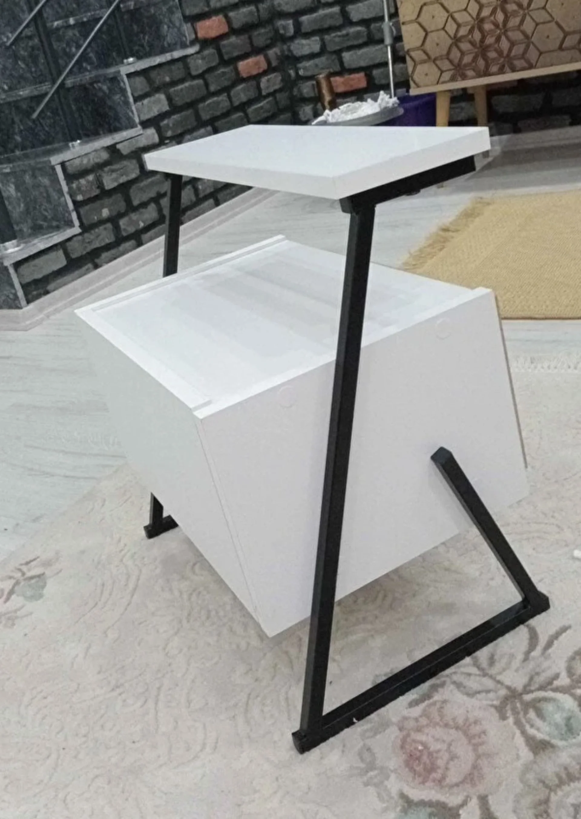 %D0%A4%D1%83%D1%82%D1%83%D1%80%D0%B8%D1%81%D1%82%D0%B8%D1%87%D0%BD%D0%BE+%D0%BD%D0%BE%D1%89%D0%BD%D0%BE+%D1%88%D0%BA%D0%B0%D1%84%D1%87%D0%B5+%D1%81+%D0%B5%D1%82%D0%B0%D0%B6%D0%B5%D1%80%D0%BA%D0%B0+%22Future+Furniture%22+%D0%91%D1%8F%D0%BB