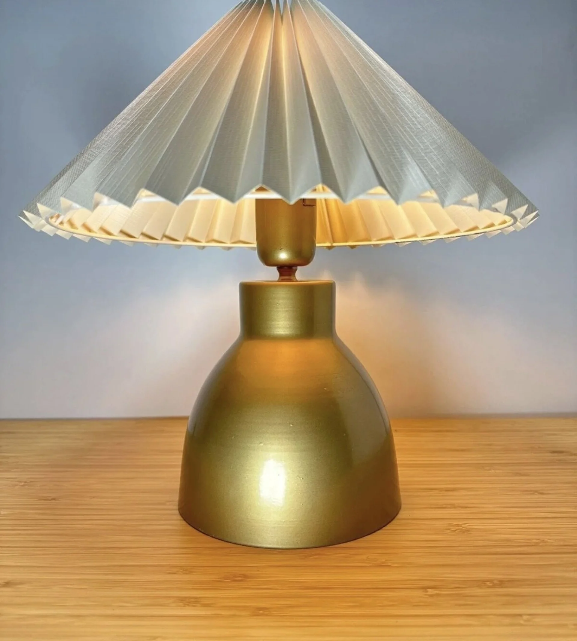 %D0%9C%D0%B5%D1%82%D0%B0%D0%BB%D0%BD%D0%B0+%D0%B0%D0%B1%D0%B0%D0%B6%D1%83%D1%80%D0%BD%D0%B0+%D0%BD%D0%BE%D1%89%D0%BD%D0%B0+%D0%BB%D0%B0%D0%BC%D0%BF%D0%B0+%22Umbrella%22%C2%A0