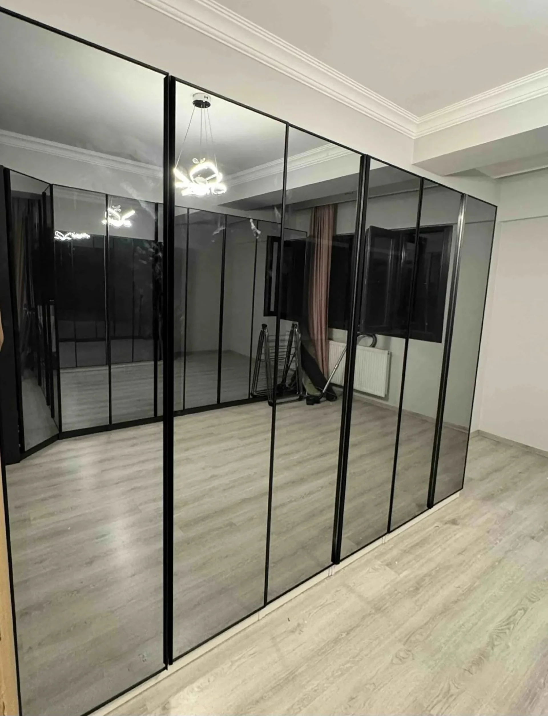 %D0%A8%D0%B5%D1%81%D1%82%D0%BA%D1%80%D0%B8%D0%BB%D0%B5%D0%BD+%D0%B3%D0%B0%D1%80%D0%B4%D0%B5%D1%80%D0%BE%D0%B1+270%D1%81%D0%BC.+%D1%81%D1%8A%D1%81+%D1%81%D1%82%D1%8A%D0%BA%D0%BB%D0%B5%D0%BD%D0%B8+%D0%B2%D1%80%D0%B0%D1%82%D0%B8+LED+%D0%BE%D1%81%D0%B2%D0%B5%D1%82%D0%BB%D0%B5%D0%BD%D0%B8%D0%B5+100%25+MDF+%22DeluxeLiving%22