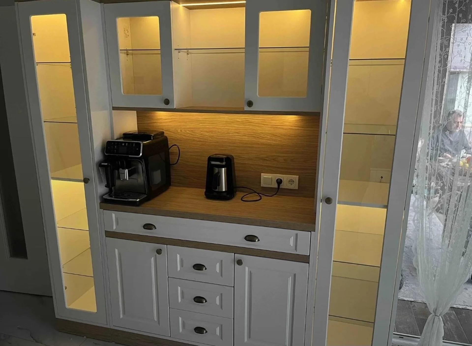 %D0%9A%D1%8A%D1%82+%D0%B7%D0%B0+%D0%BA%D0%B0%D1%84%D0%B5%2F+%D0%9C%D0%BE%D0%B4%D1%83%D0%BB+%D0%B7%D0%B0+%D0%BA%D1%83%D1%85%D0%BD%D1%8F+%D1%81+%D0%9B%D0%95%D0%94+%D0%BE%D1%81%D0%B2%D0%B5%D1%82%D0%BB%D0%B5%D0%BD%D0%B8%D0%B5+%D0%B8+%D0%B8%D0%B7%D1%82%D0%B5%D0%B3%D0%BB%D1%8F%D1%89%D0%B0+%D1%81%D0%B5+%D0%BC%D0%B0%D1%81%D0%B0+100%25+%D0%9C%D0%94%D0%A4+200%D1%8545%D1%85200+%D1%81%D0%BC.+%22DeluxeLiving%22+%D0%B1%D1%8F%D0%BB%2F%D0%B4%D1%8A%D0%B1