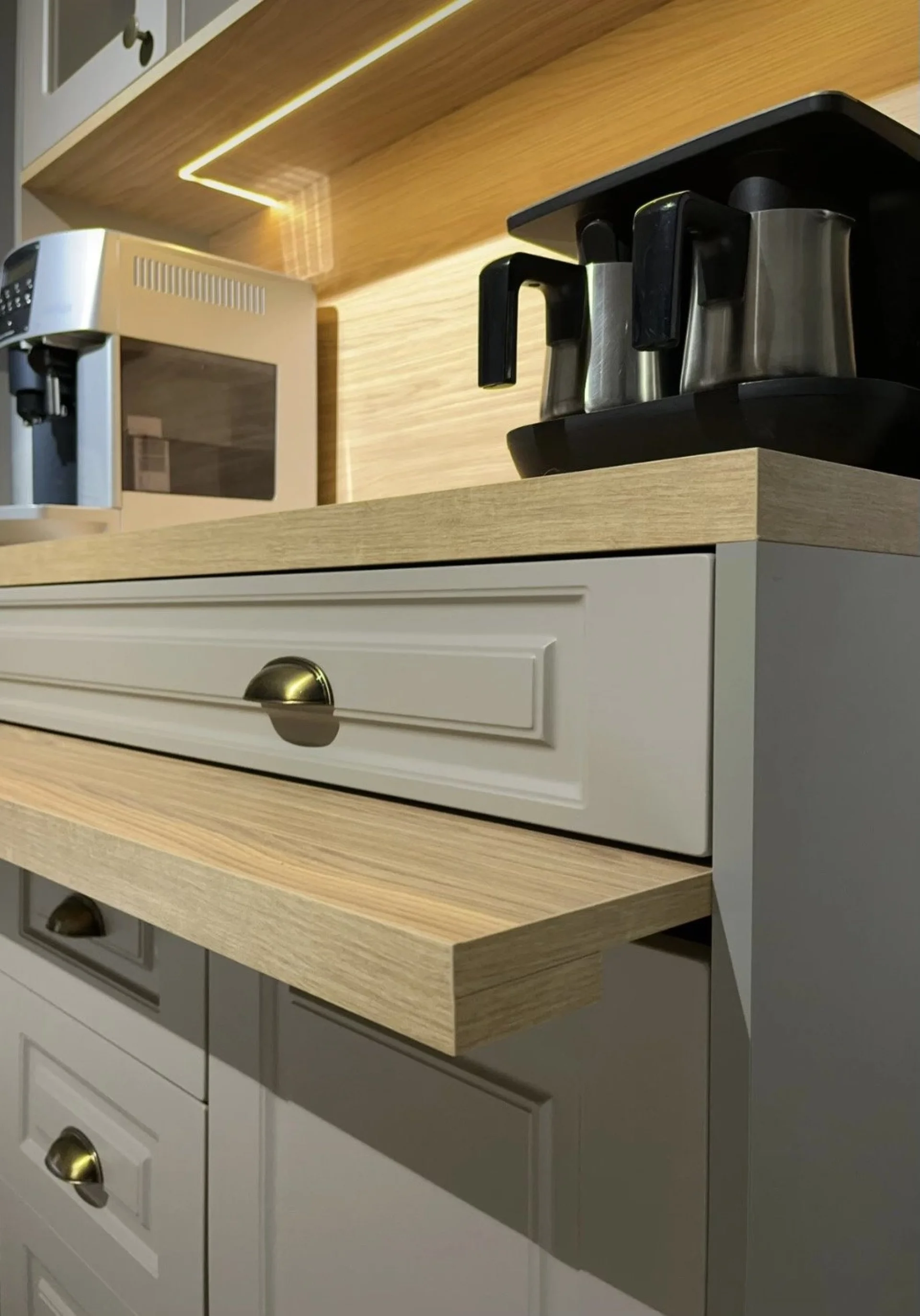 %D0%9A%D1%8A%D1%82+%D0%B7%D0%B0+%D0%BA%D0%B0%D1%84%D0%B5%2F+%D0%9C%D0%BE%D0%B4%D1%83%D0%BB+%D0%B7%D0%B0+%D0%BA%D1%83%D1%85%D0%BD%D1%8F+%D1%81+%D0%9B%D0%95%D0%94+%D0%BE%D1%81%D0%B2%D0%B5%D1%82%D0%BB%D0%B5%D0%BD%D0%B8%D0%B5+%D0%B8+%D0%B8%D0%B7%D1%82%D0%B5%D0%B3%D0%BB%D1%8F%D1%89%D0%B0+%D1%81%D0%B5+%D0%BC%D0%B0%D1%81%D0%B0+100%25+%D0%9C%D0%94%D0%A4+200%D1%8545%D1%85200+%D1%81%D0%BC.+%22DeluxeLiving%22+%D0%A6%D0%B2%D1%8F%D1%82+%D1%81%D0%B8%D0%B2%2F%D0%B4%D1%8A%D0%B1%2F%D0%BA%D0%B0%D1%80%D0%B0%D0%BC%D0%B5%D0%BB