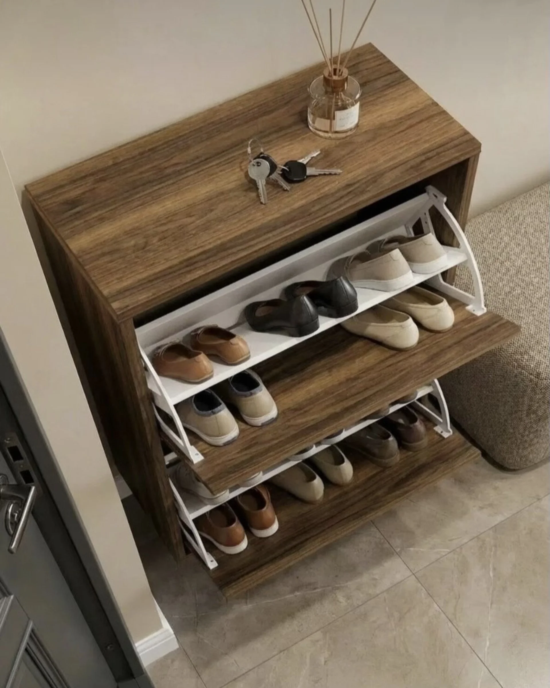 %D0%A8%D0%BA%D0%B0%D1%84+%D0%B7%D0%B0+%D0%BE%D0%B1%D1%83%D0%B2%D0%BA%D0%B8+%D1%81+%D0%BF%D0%B0%D0%B4%D0%B0%D1%89%D0%B8+%D0%B2%D1%80%D0%B0%D1%82%D0%B8%D1%87%D0%BA%D0%B8+4+%D1%80%D0%B0%D0%B7%D0%B4%D0%B5%D0%BB%D0%B5%D0%BD%D0%B8%D1%8F+%22Metika%22+%D0%BE%D1%80%D0%B5%D1%85