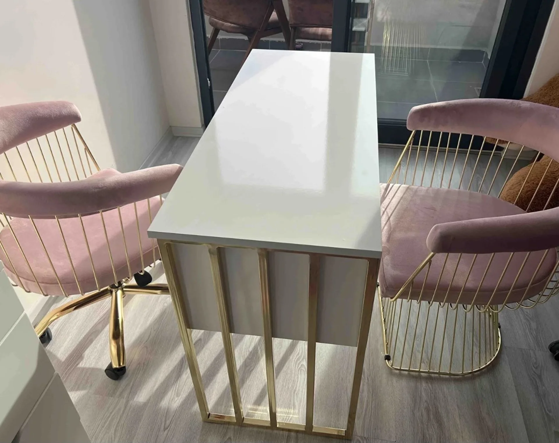 %D0%9A%D0%BE%D0%BC%D0%BF%D0%BB%D0%B5%D0%BA%D1%82+%D0%BC%D0%B0%D1%81%D0%B0+%D0%B7%D0%B0+%D0%BC%D0%B0%D0%BD%D0%B8%D0%BA%D1%8E%D1%80+%D1%81+2+%D0%B1%D1%80.+%D1%81%D1%82%D0%BE%D0%BB%D0%B0+%22Amalfi%22+%D1%80%D0%B0%D0%B7%D0%BB%D0%B8%D1%87%D0%BD%D0%B8+%D1%86%D0%B2%D0%B5%D1%82%D0%BE%D0%B2%D0%B5