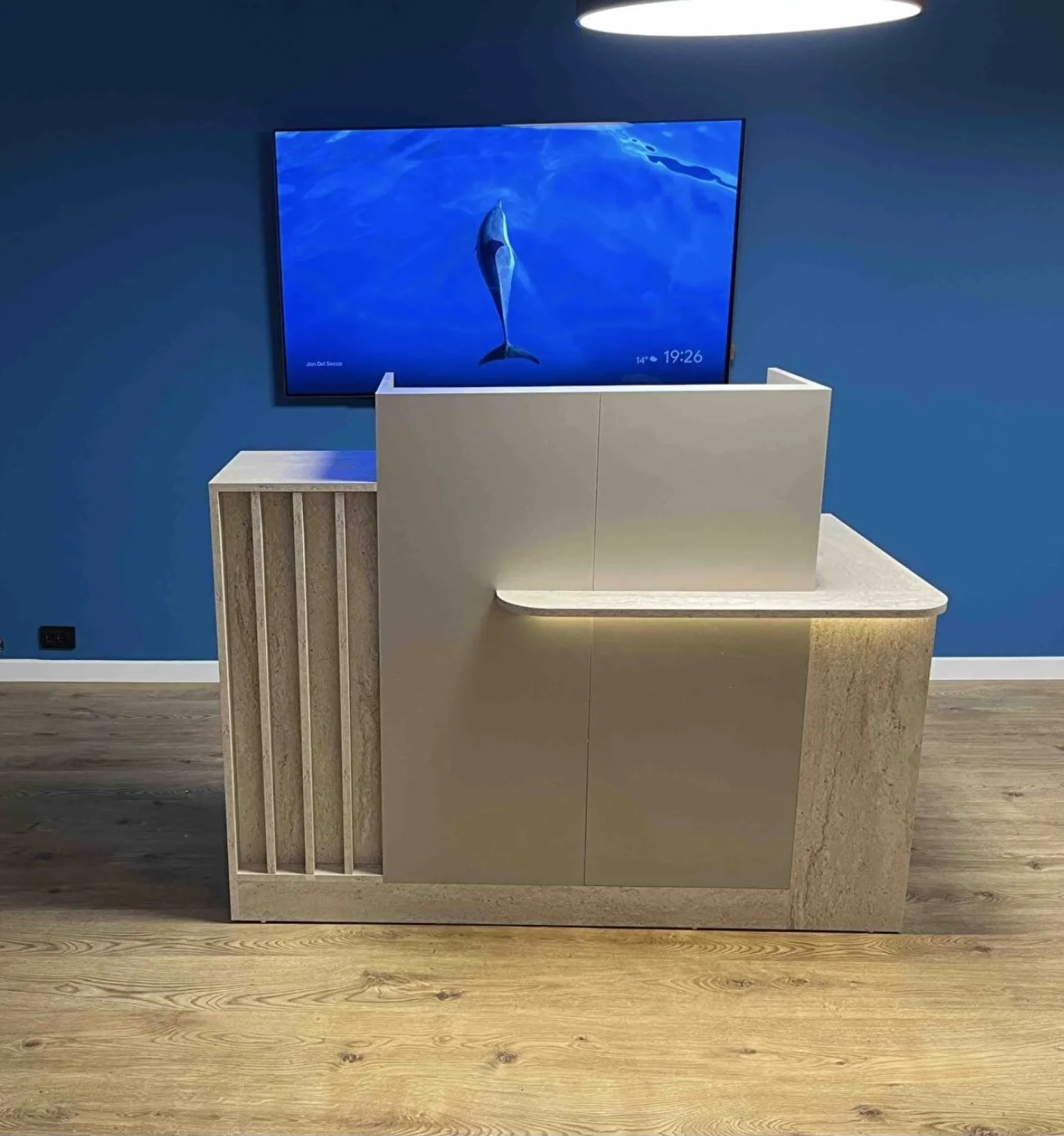 %D0%AA%D0%B3%D0%BB%D0%BE%D0%B2%D0%B0+%D1%80%D0%B5%D1%86%D0%B5%D0%BF%D1%86%D0%B8%D1%8F+%D0%B7%D0%B0+%D1%81%D0%B0%D0%BB%D0%BE%D0%BD+%D1%81+LED+%D0%BE%D1%81%D0%B2%D0%B5%D1%82%D0%BB%D0%B5%D0%BD%D0%B8%D0%B5+%D0%B8+%D0%B4%D0%BE%D0%BF%D1%8A%D0%BB%D0%BD%D0%B8%D1%82%D0%B5%D0%BB%D0%BD%D0%BE+%D0%BC%D1%8F%D1%81%D1%82%D0%BE+%D0%B7%D0%B0+%D1%81%D1%8A%D1%85%D1%80%D0%B0%D0%BD%D0%B5%D0%BD%D0%B8%D0%B5+%22SalonDesign%22+%D0%91%D0%B5%D0%B6%2F%D1%82%D1%80%D0%B0%D0%B2%D0%B5%D1%80%D1%82%D0%B8%D0%BD