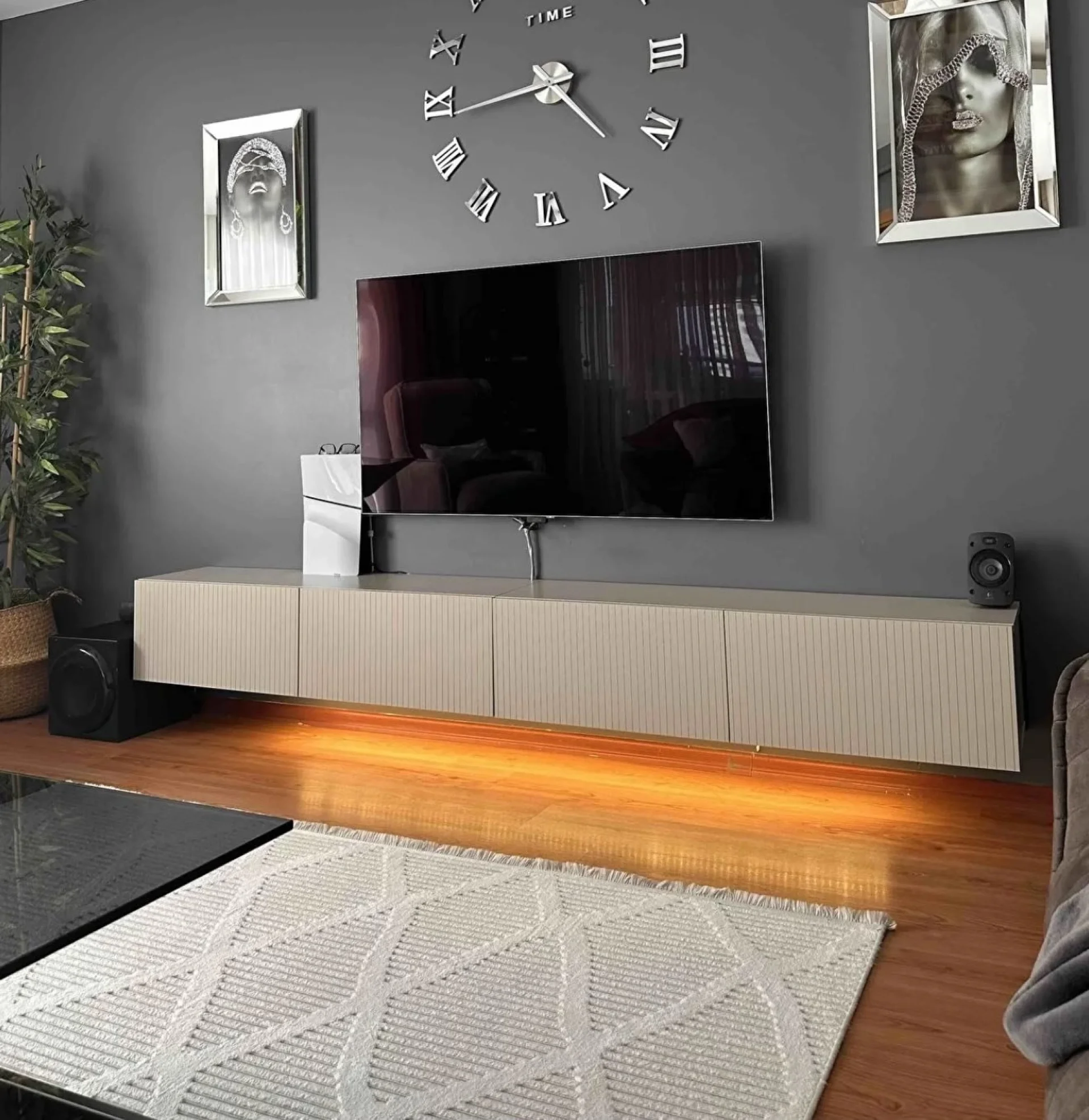 %D0%A2%D0%B2+%D1%88%D0%BA%D0%B0%D1%84+240+%D1%81%D0%BC.+%D0%BE%D1%82+2+%D0%BC%D0%BE%D0%B4%D1%83%D0%BB%D0%B0+%D1%81+LED+%D0%BE%D1%81%D0%B2%D0%B5%D1%82%D0%BB%D0%B5%D0%BD%D0%B8%D0%B5+%D0%B2+%D0%BE%D1%81%D0%BD%D0%BE%D0%B2%D0%B0%D1%82%D0%B0+%D1%81%D1%8A%D1%81+%D1%81%D1%82%D0%B5%D0%BD%D0%BD%D0%BE+%D0%B7%D0%B0%D0%BA%D0%B0%D1%87%D0%B0%D0%BD%D0%B5+%22Sert%22+%D0%BF%D1%8F%D1%81%D1%8A%D1%87%D0%BD%D0%B8%D0%BA