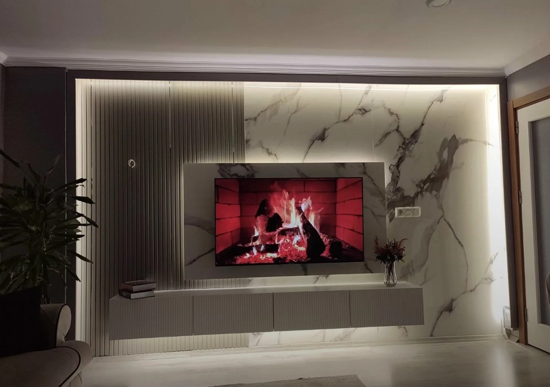 %D0%A2%D0%B2+%D1%88%D0%BA%D0%B0%D1%84+240+%D1%81%D0%BC.+%D0%BE%D1%82+2+%D0%BC%D0%BE%D0%B4%D1%83%D0%BB%D0%B0+%D1%81+LED+%D0%BE%D1%81%D0%B2%D0%B5%D1%82%D0%BB%D0%B5%D0%BD%D0%B8%D0%B5+%D0%B2+%D0%BE%D1%81%D0%BD%D0%BE%D0%B2%D0%B0%D1%82%D0%B0+%D1%81%D1%8A%D1%81+%D1%81%D1%82%D0%B5%D0%BD%D0%BD%D0%BE+%D0%B7%D0%B0%D0%BA%D0%B0%D1%87%D0%B0%D0%BD%D0%B5+%22Sert%22+%D0%B1%D1%8F%D0%BB