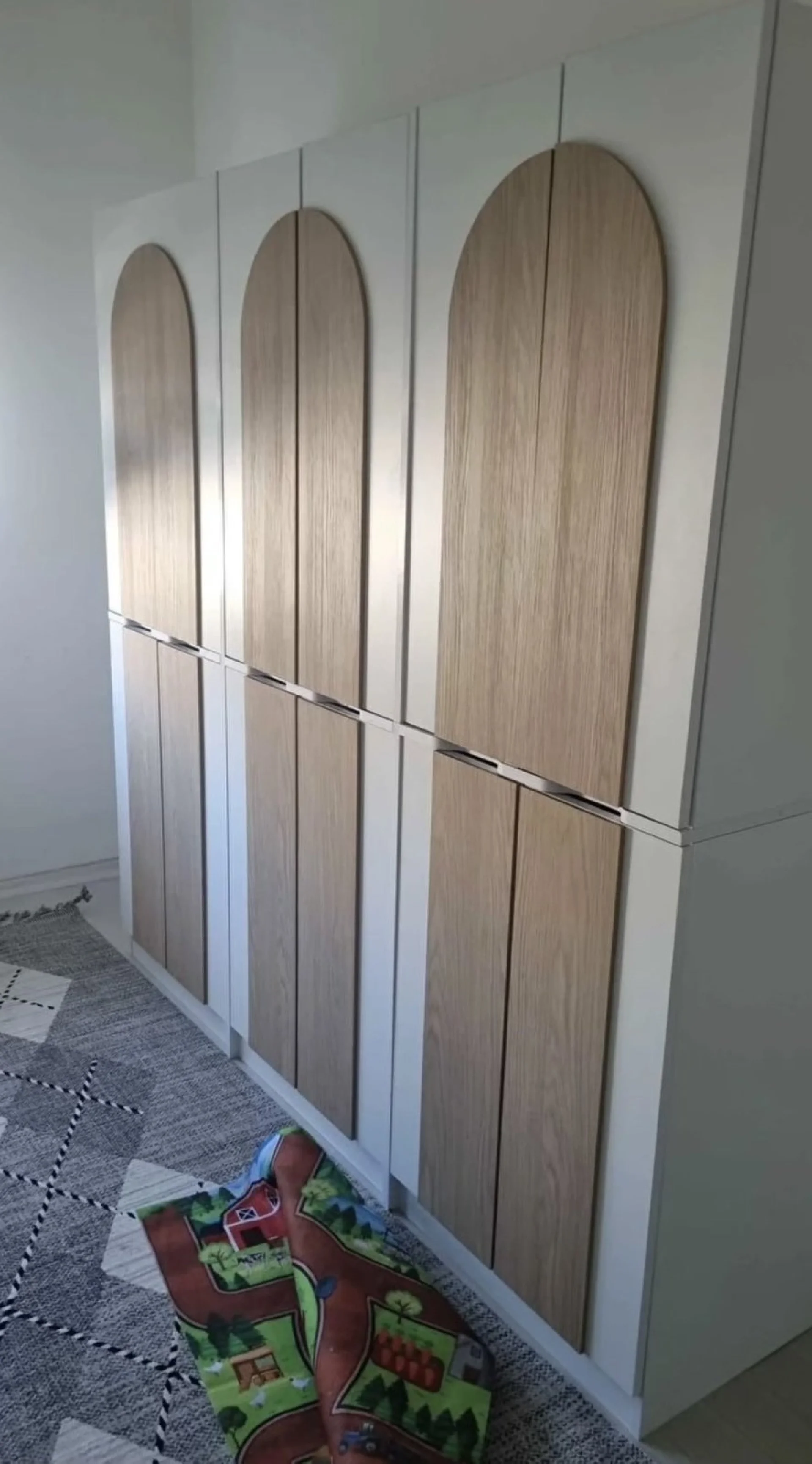 %D0%A8%D0%B5%D1%81%D1%82%D0%BA%D1%80%D0%B8%D0%BB%D0%B5%D0%BD+%D0%B3%D0%B0%D1%80%D0%B4%D0%B5%D1%80%D0%BE%D0%B1+182%D1%85182+%D1%81+%D0%BC%D0%BE%D0%B4%D0%B5%D1%80%D0%BD%D0%B8+%D0%BA%D0%B0%D0%BF%D0%B0%D1%86%D0%B8+%22VernadoStyle%22+%D0%B4%D1%8A%D1%80%D0%B2%D0%BE%2F%D0%B1%D1%8F%D0%BB