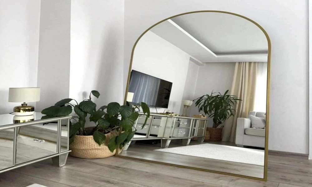 Декоративни аксесоари за дневната (Витрини,картини,огледала,текстил)